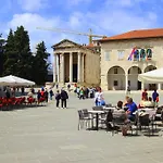 Gasthof Center & Pula