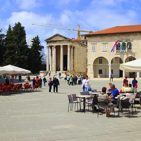 Pensjonat Center & Pula