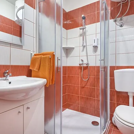 Center & 게스트하우스 3*