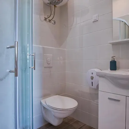 게스트하우스 Center & 3*