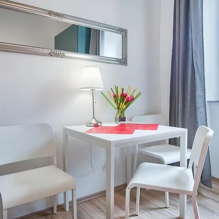 게스트하우스 Center & 풀라