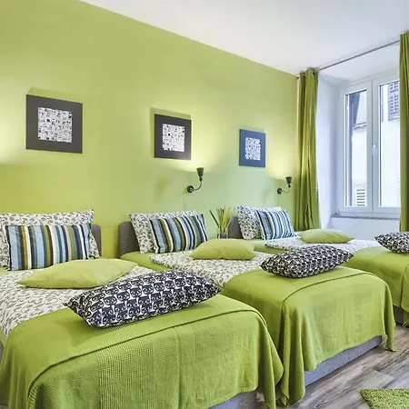 Guest house Top Center Rooms & Studio 3*