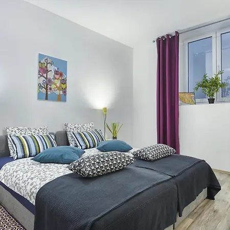 Guest house Top Center Rooms & Studio Pula