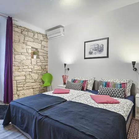 Top Center Rooms & Studio Guest house Pula