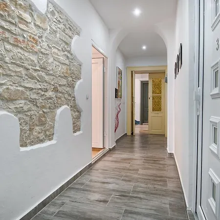 Guest house Top Center Rooms & Studio Pula