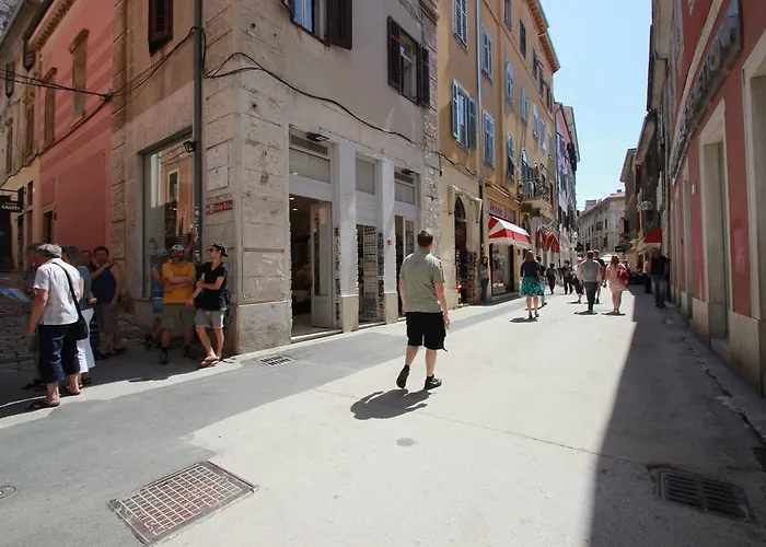 Guest house Top Center Rooms & Studio