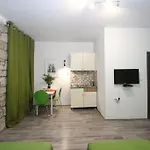 Center & Konukevi
